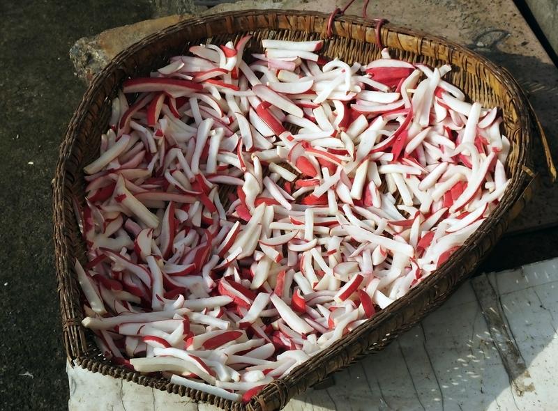 萝卜干凉拌起来那叫一个香，我非得把做法分享给大家不可。可以用奶奶传承30年的秘