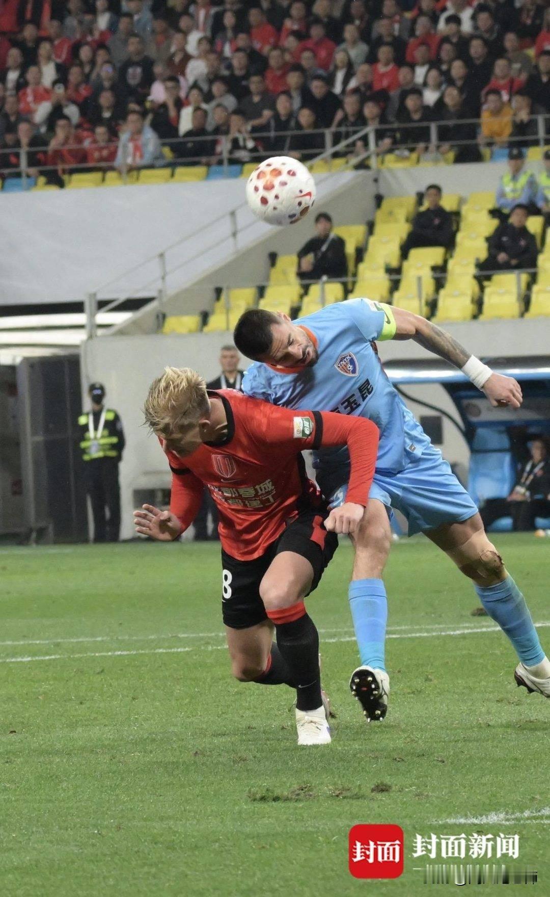 ⚽中超：成都蓉城VS云南玉昆4月21日晚，在成都凤凰山体育公园，东道主成