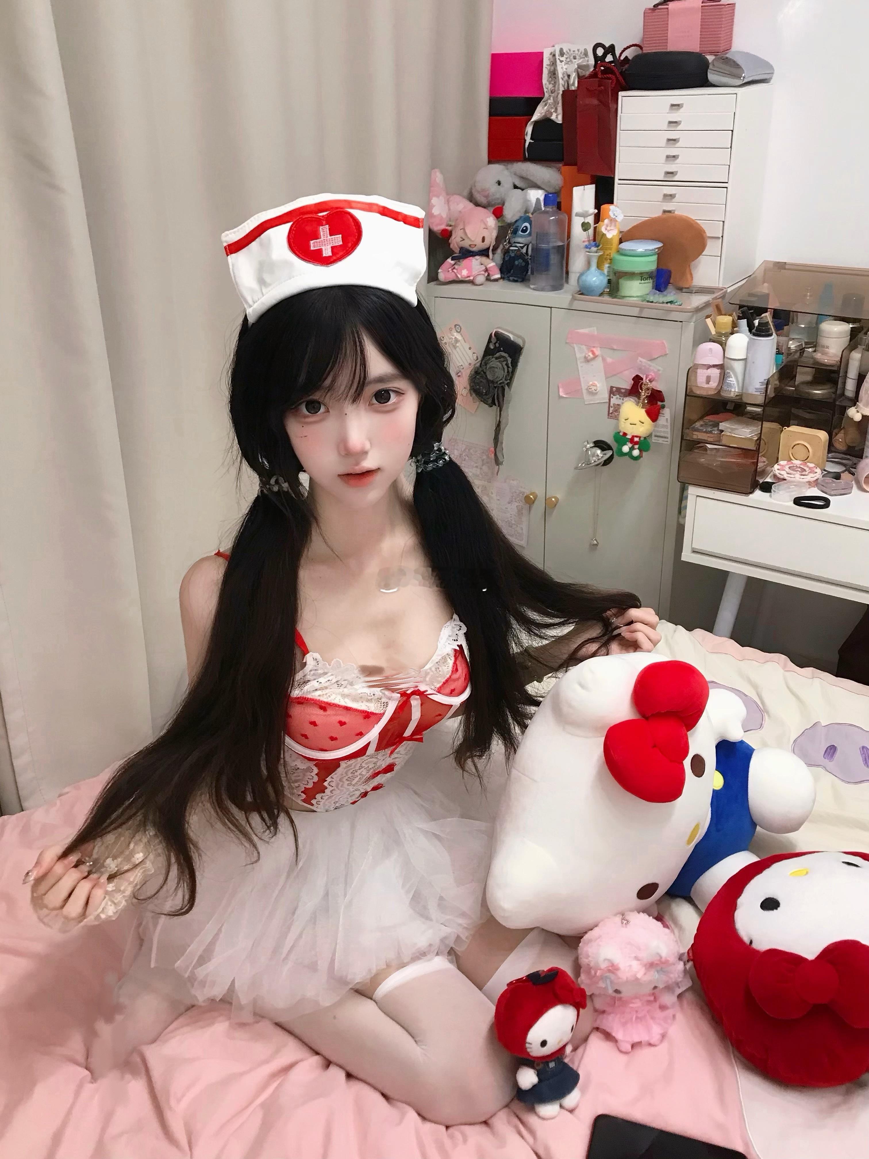 嘿嘿(̀⌄́)​​​