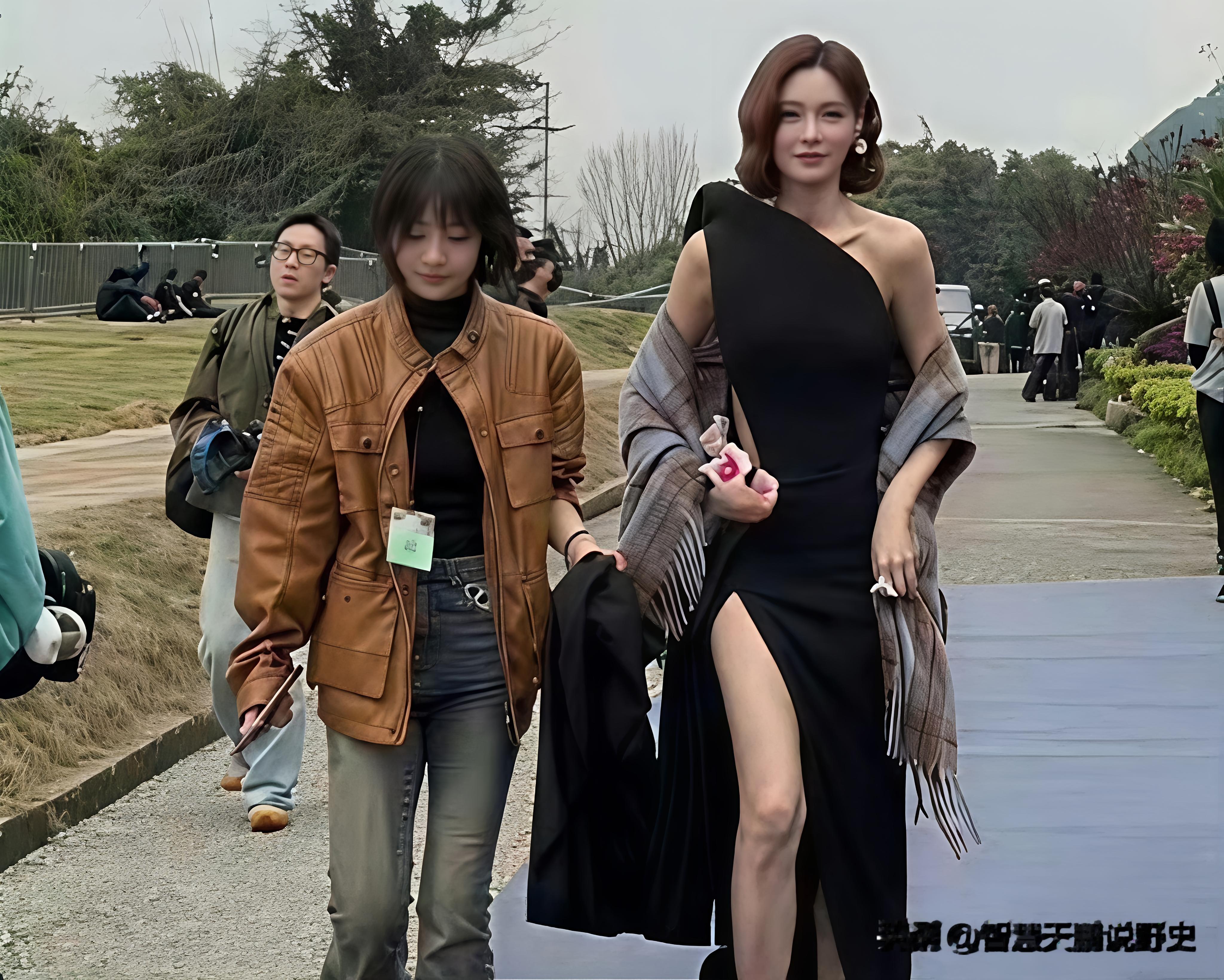 杜海涛的眼光绝了，沈梦辰也绝不逊色，这对夫妻把“势均力敌”演绎到了极致！都说沈梦辰颜值惊艳、衣品出众