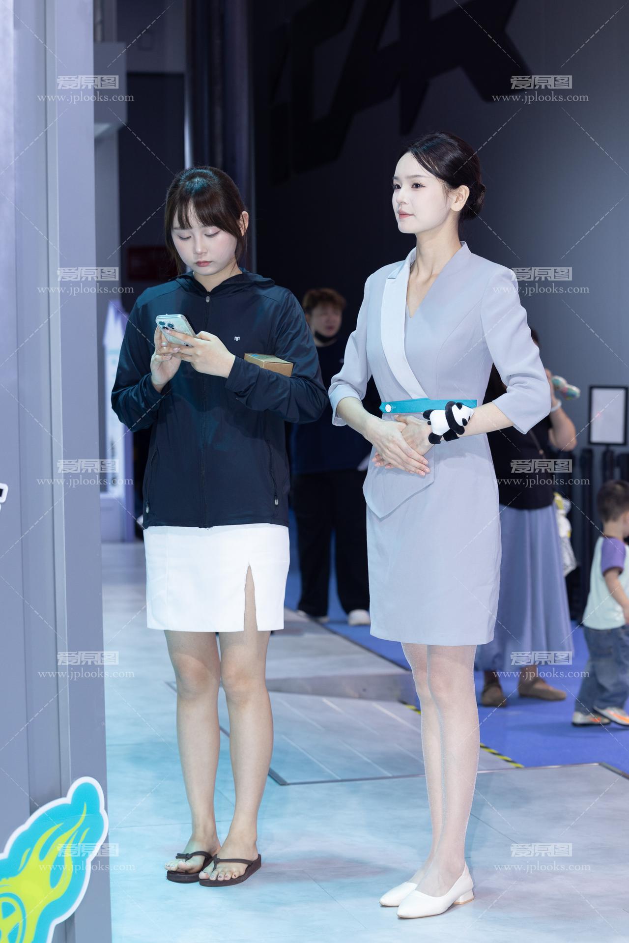 职场女性职业装优雅气质长腿女神丝袜穿搭