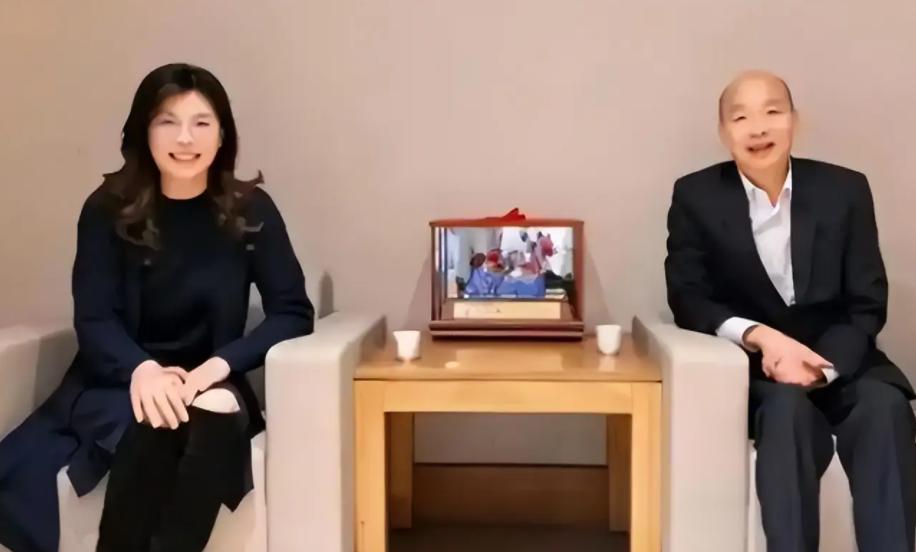 卢秀燕不敢说，蒋万安不敢碰，偏偏韩国瑜敢第一个跳出来！面对郑丽文划出的“一国两区