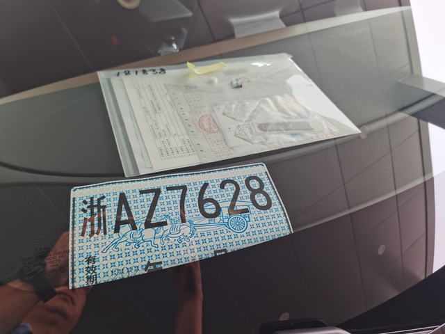 新提的长Y开出来3公里就坏了在杭州萧山交付中心提的长Y，开出门3公里就坏了，弄