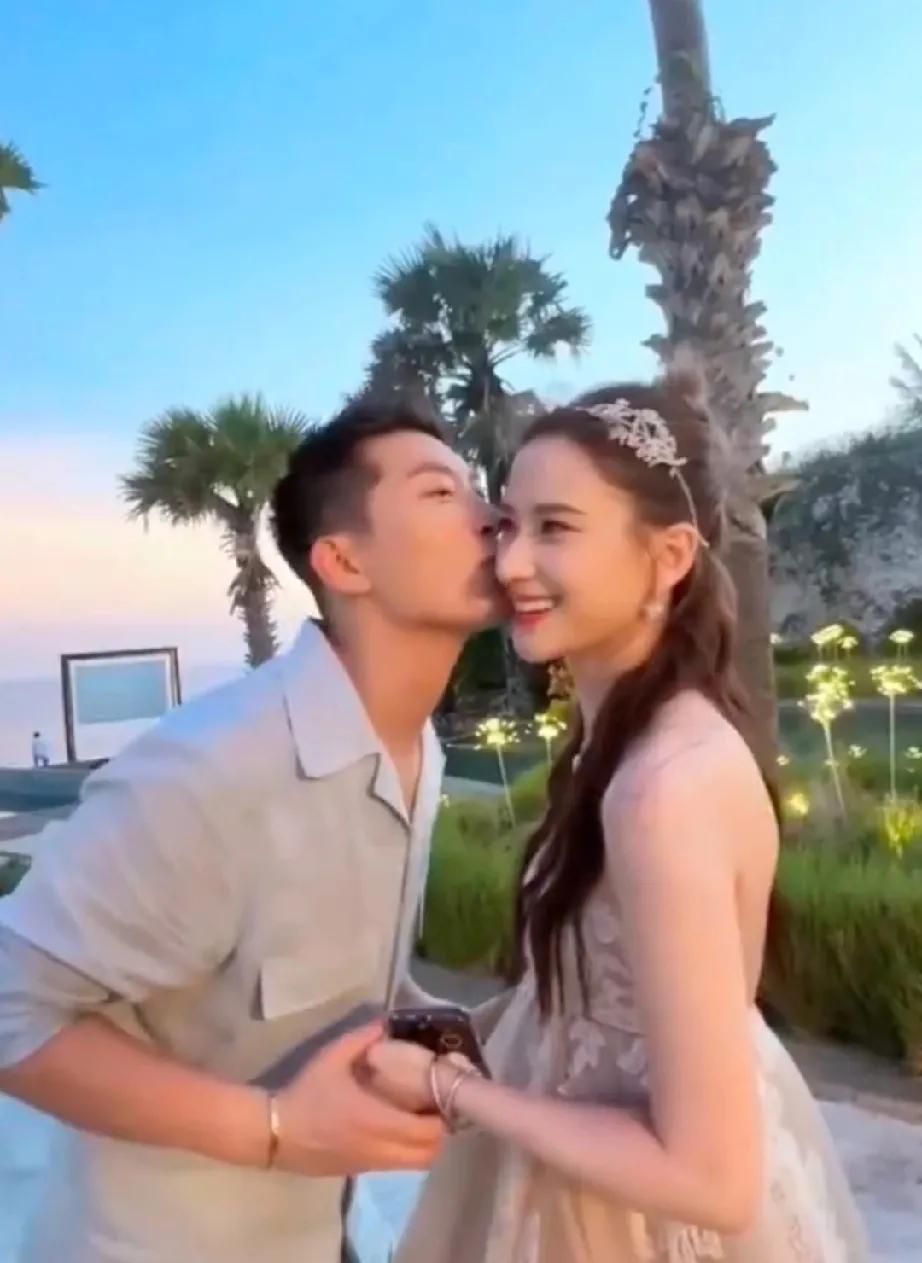 窦骁拼事业娶何超莲，我忍窦骁自费5000万办婚礼，我也忍可是当网友爆出这件事