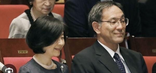 日本德仁天皇的亲妹妹纪宫清子内亲王（黑田清子），在单身时曾因为低调朴素等在网上被