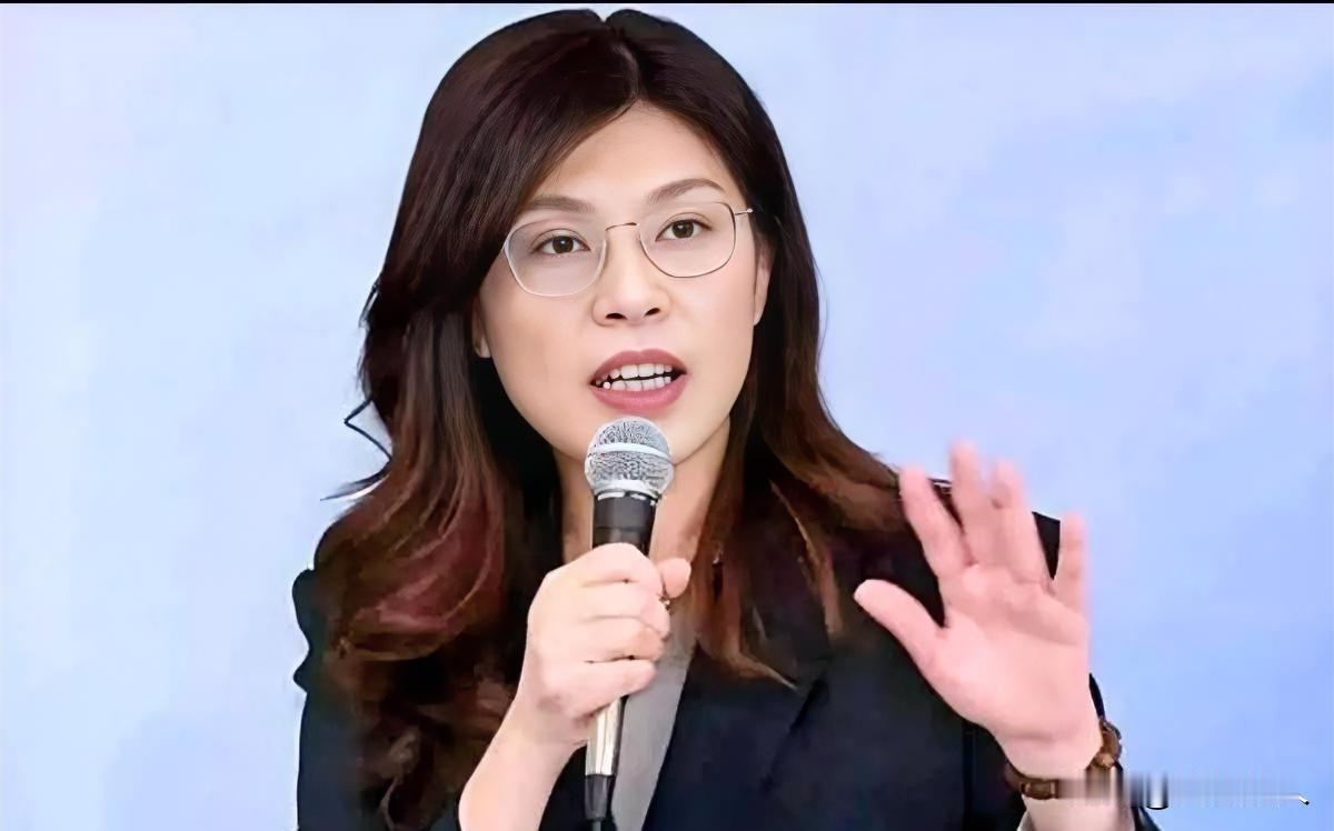 中国国民党主席郑丽文正式宣布。8月26日，郑丽文在国民党中常会中正式宣布：将朱