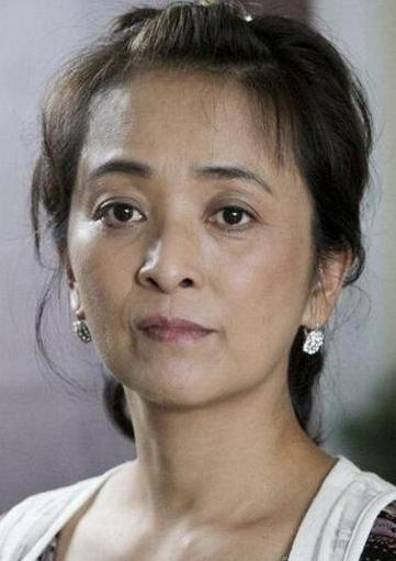 一婚嫁日本人，二婚美国、三婚法国，就是不嫁中国的她，现状如何。这个人叫李勤勤，