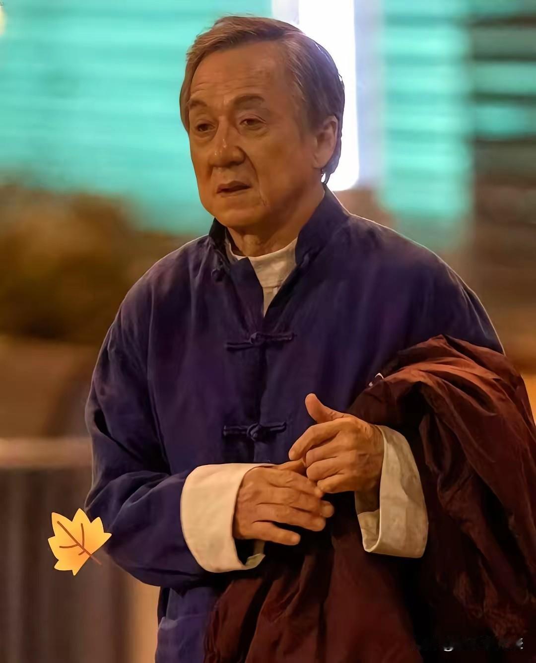 看到成龙儿女现状，真心酸。71岁的国际巨星，坐拥30亿身家。可儿子房祖名躺平