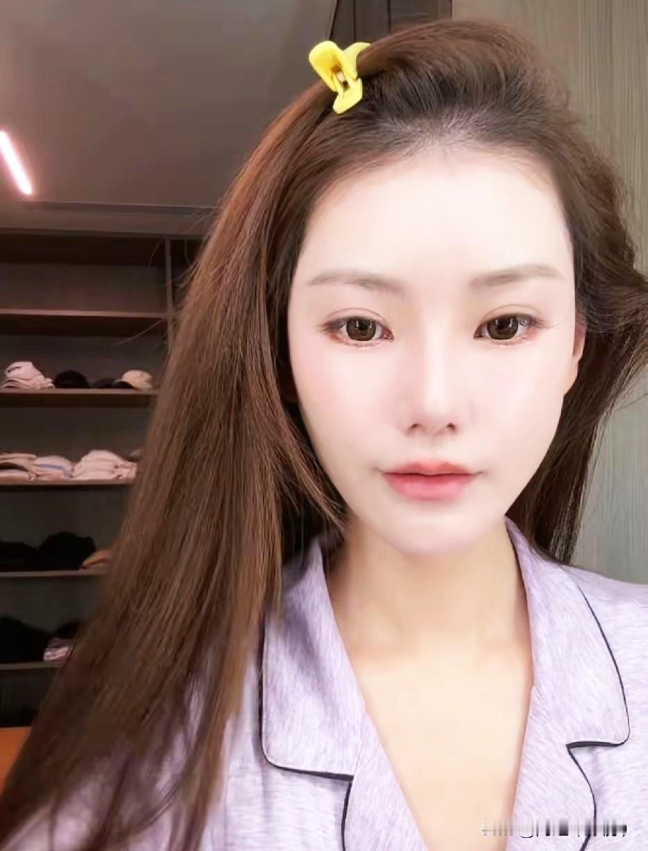看完马筱梅的日常，终于明白她为何一直被大家偏爱。近日下午，马筱梅准时开播，