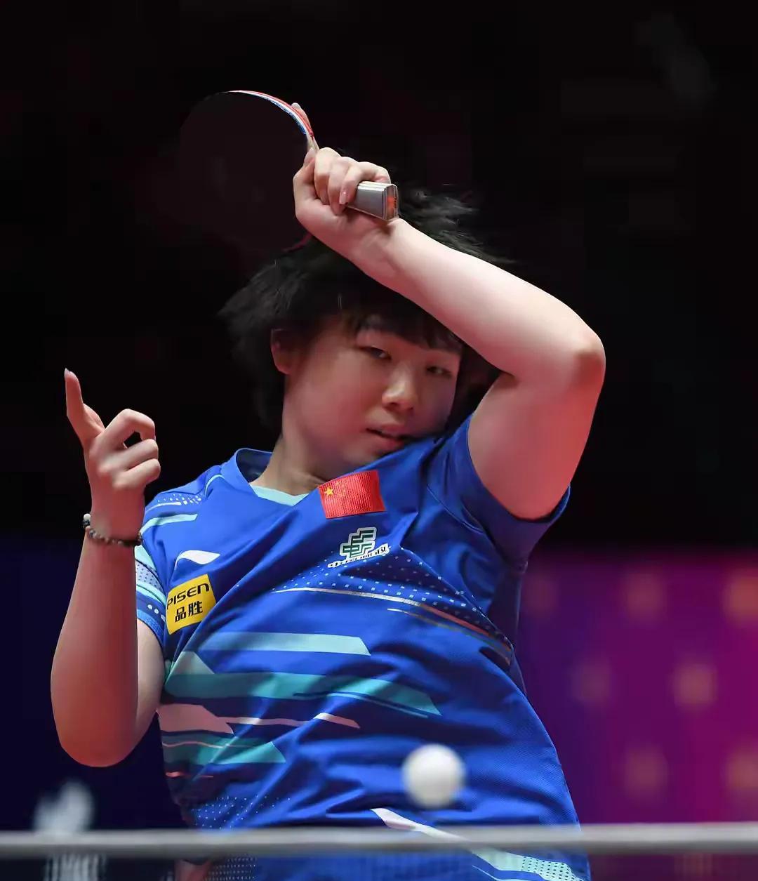 蒯曼，能冲击冠军吗？答案是：很难，但并非无望；从目前综合水平丫头与曼