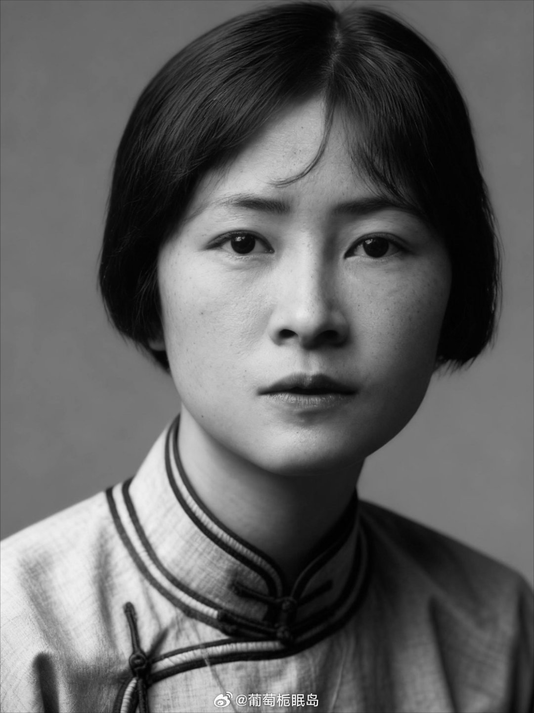 一次，高晓松想拍《林徽因传》，被林徽因的女儿梁再冰警告：“你要是拍我妈和徐志摩有
