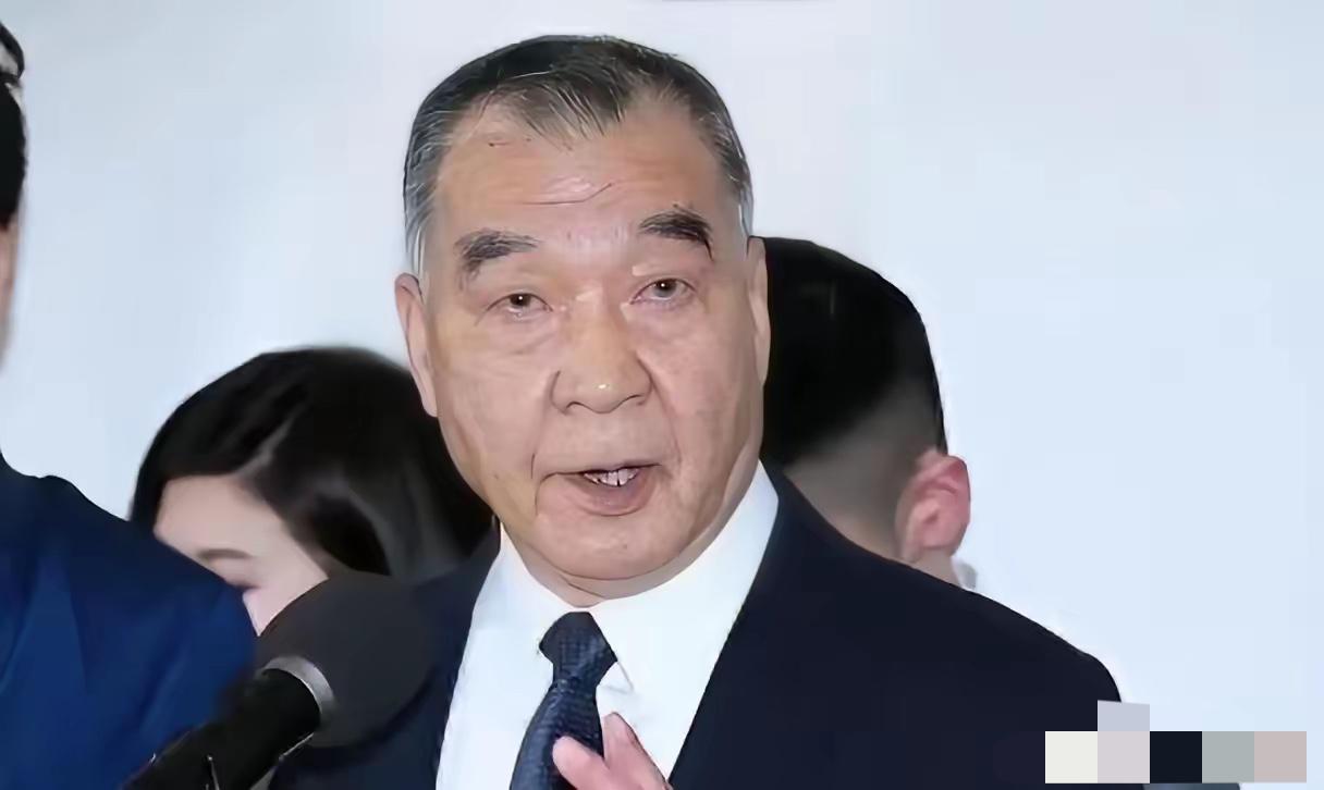 针对大陆“军机绕台”，台湾省政客邱国正做出表态，他表示，只要大陆战机敢越线，他就