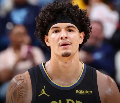 桑托斯下半赛季的数据，足够签下千万合同的过去32场场均15.2分，效率也高真