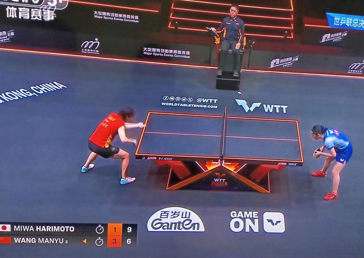 第五局开局曼昱🇨🇳0-5被张本美和🇯🇵领先了！前四局曼昱11-6，11