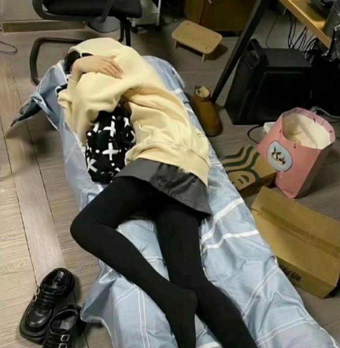 公司这样午休，不尴尬吗
