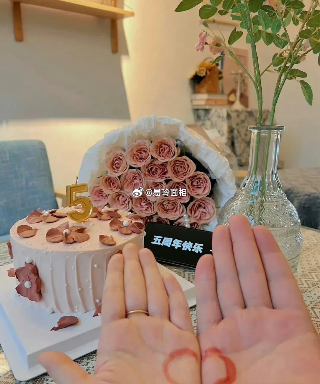 双鱼座人对金钱方面一向都不是很敏感，在与人相处的时候双鱼座人就特别慷慨，只要自己