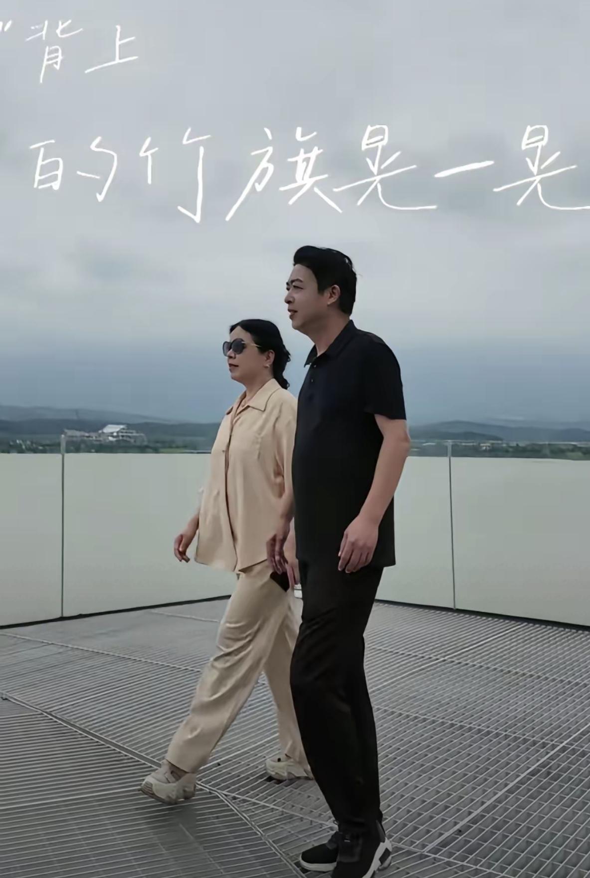 家人们，姐姐们上午好，刚刚下播，聊会，咱今天聊个热乎事儿——昨天那个会，你们刷到