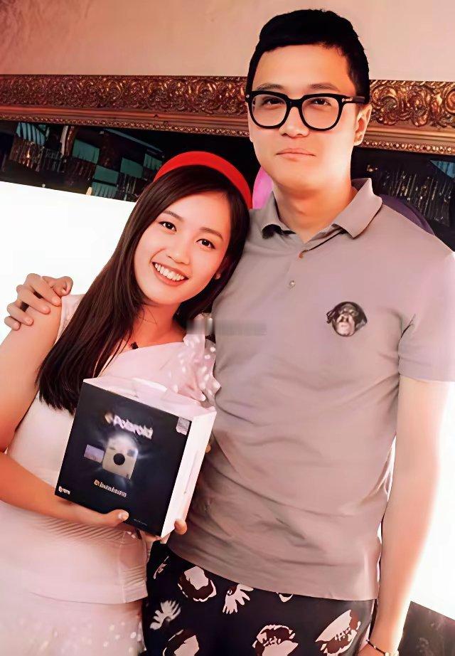 有些事总是惊人地相似，大家以为如何？​​​