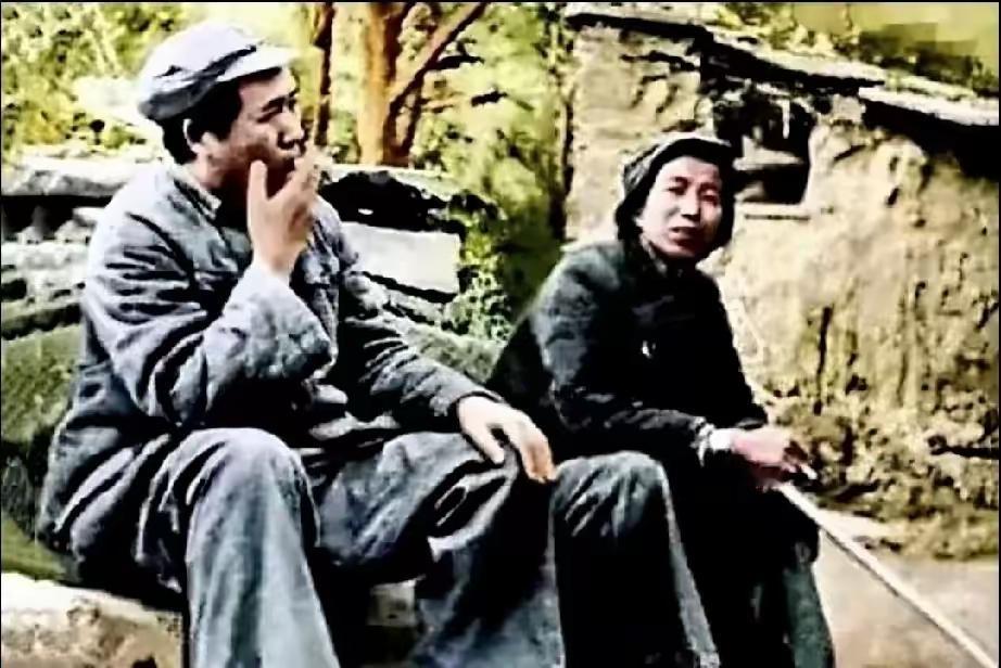 毛主席转战陕北的艰苦岁月！转战陕北途中，面对胡宗南30万大军的围追堵截，毛主席泰