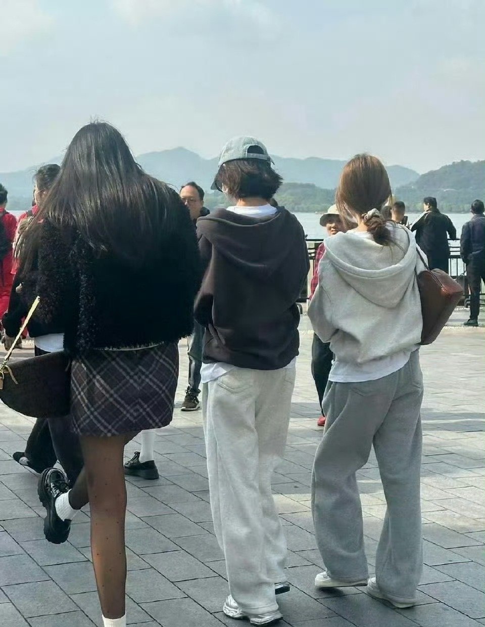 人生建议：少穿牛仔裤吧！！