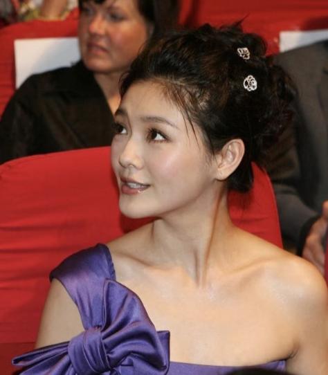 汪小菲和前妻闹得不愉快，却又重走来时的路，娶了对岸的马同志为妻？这是一种伤害性
