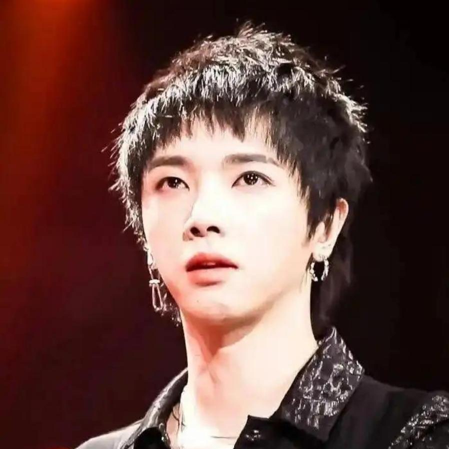 踩到了红线！距离演唱会还有9天紧急叫停，8亿投资打水漂，这件事太警醒！华晨