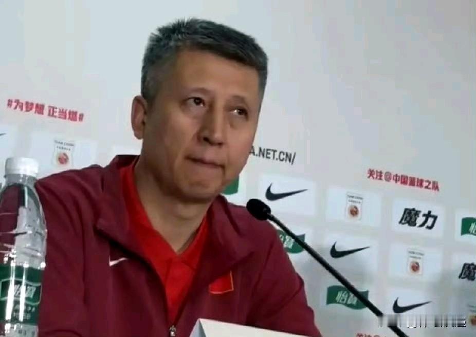 中国男篮下一场怎么办？主场输韩国男篮，原因主要有三点。一是技战术不合理。篮球运动