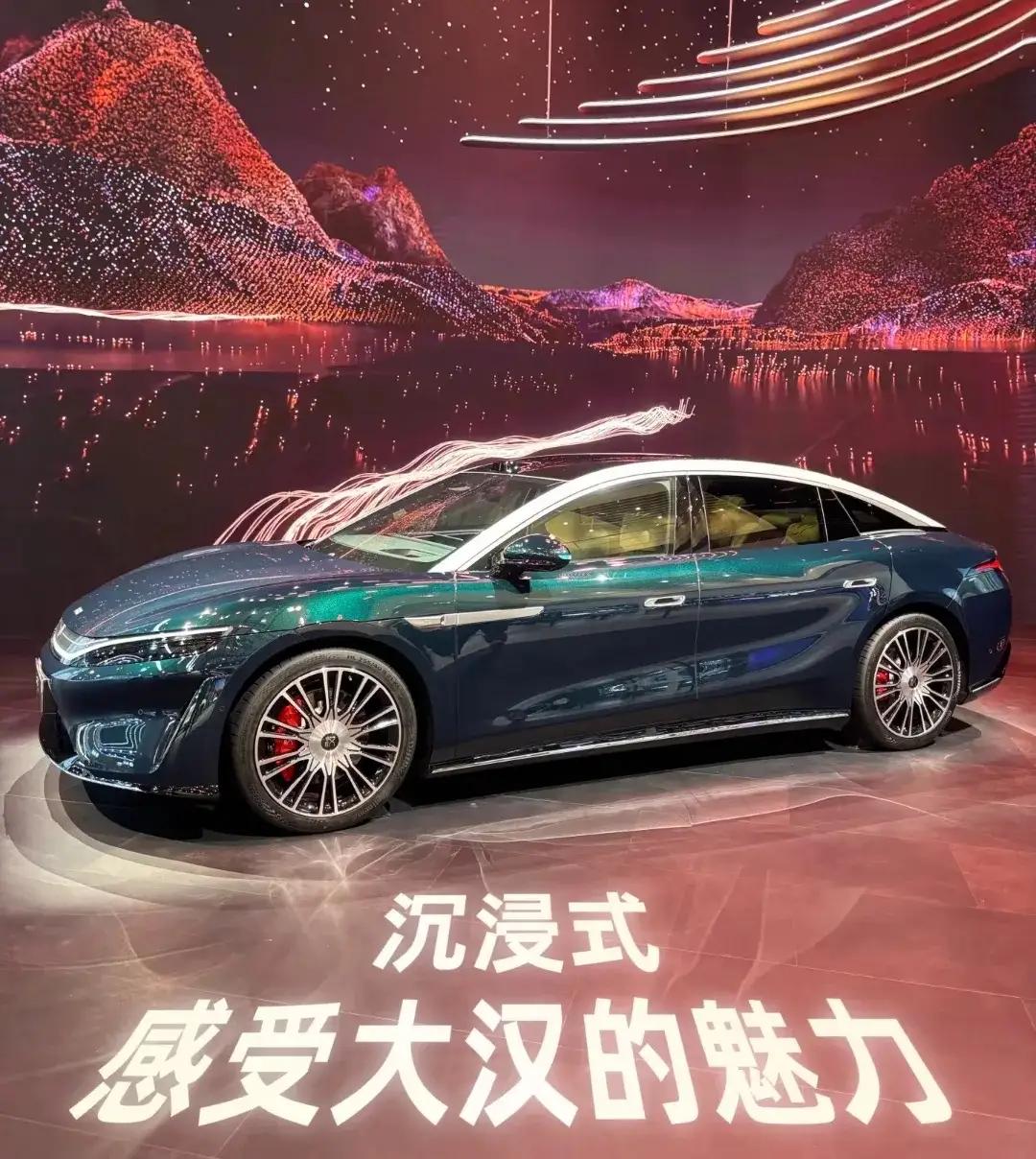2025年最挣钱的车企排名：第10名：长安汽车，40.75亿元第9名：宇通
