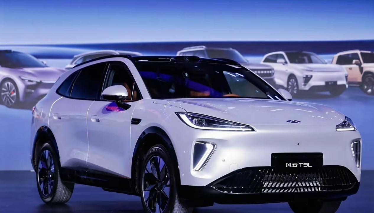 奇瑞把目标定到320万辆，这个压力确实不小。他们去年卖了大约280万辆，今年