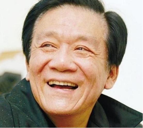 1986年，侯耀文为了跟韦唯在一起，抛弃了发妻刘彦，可是同居一年后，侯耀文又爱上