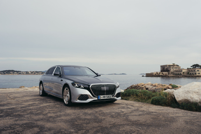 Mercedes-MaybachS580e四座看起来更高级迈巴赫的豪华感！