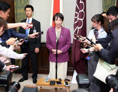 之前就有人说日本的高市早苗没安好心，忙着在中亚五国之间刷存在感，现在看来这猜测一