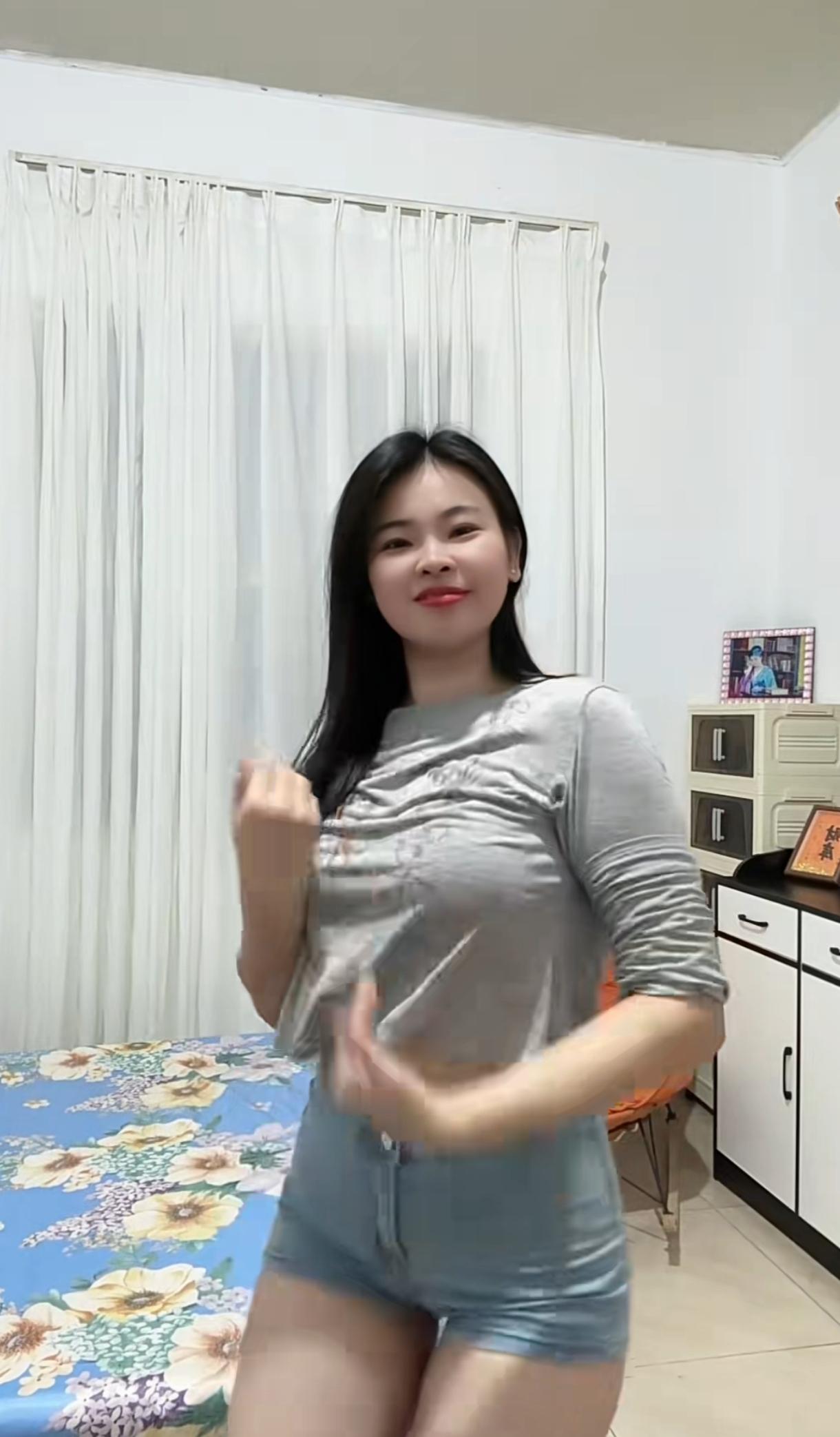 少妇跳舞，迷倒一片！