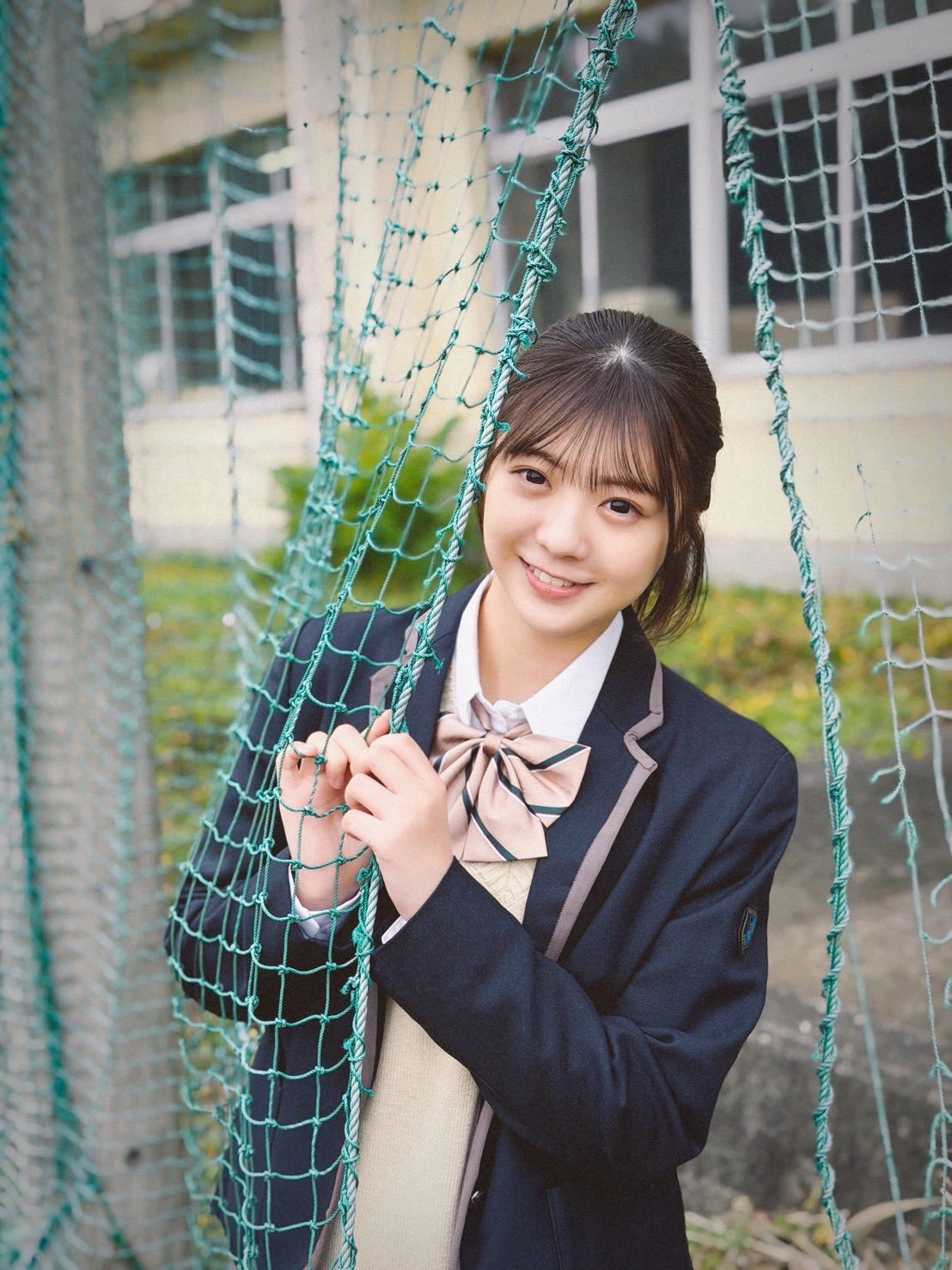 冨里奈央　コントラスト