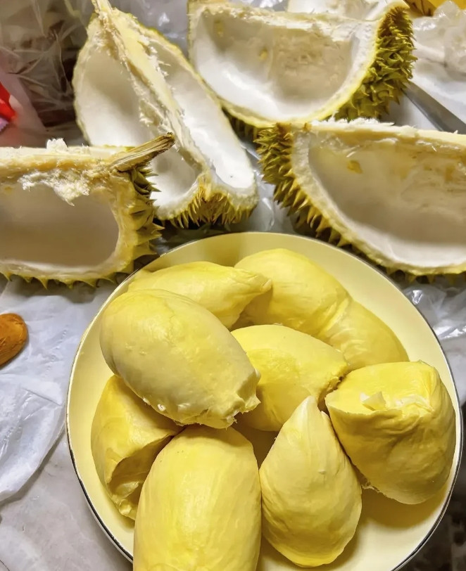 我再也不敢随便赌气了！昨天和老公赌气，晚饭不在家吃。去超市买了一个榴莲。平常逛超