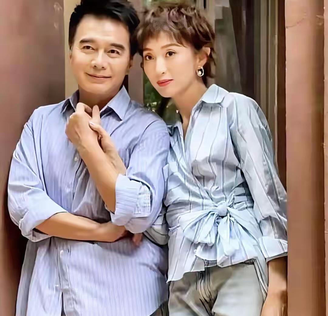 一个男人用两段婚姻，回答了一个让所有夫妻失眠的问题。1.许亚军拍完《人民