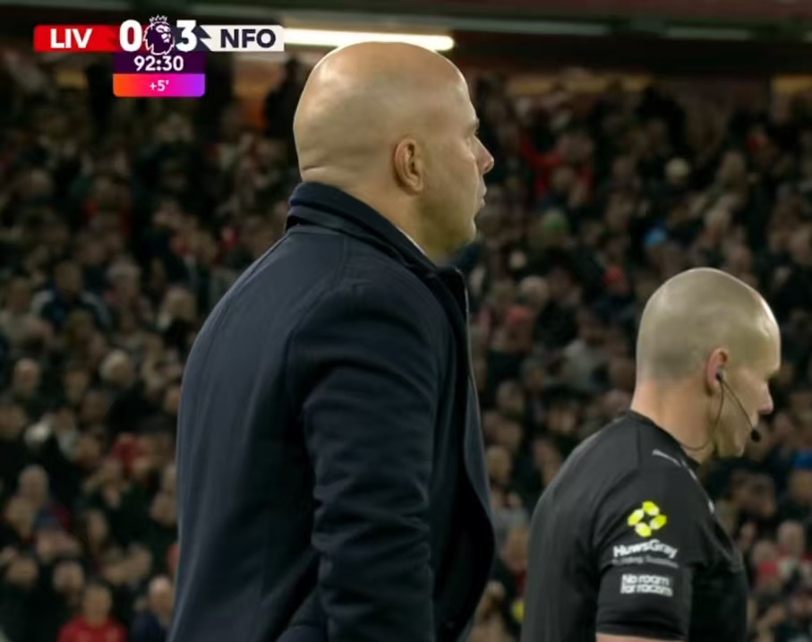 主场一球不进惨败保级队，斯洛特已经没有任何理由能留下了，俱乐部高层必须当断即断了