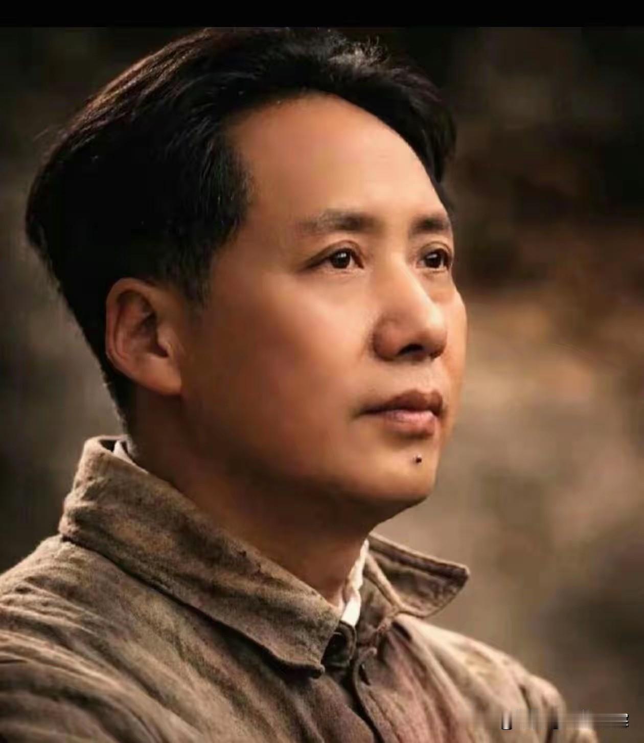 从三十万打的只剩下三万的危险境地，这也是集体的“智慧”吗！还是这个集体在毛主席领