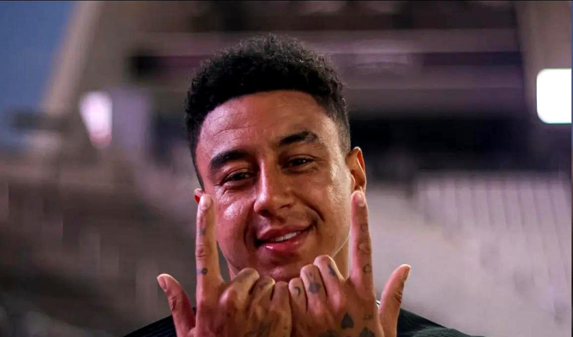 你敢信？传要来大连的林加德，转头跟大连旧外援拉布亚德成队友了。拉布亚德上赛季