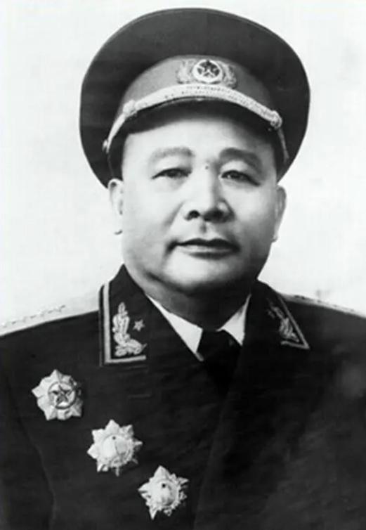 1937年，徐海东伏击日军运输队20辆卡车，清点战利品的时候，战士们却愣住了，缴