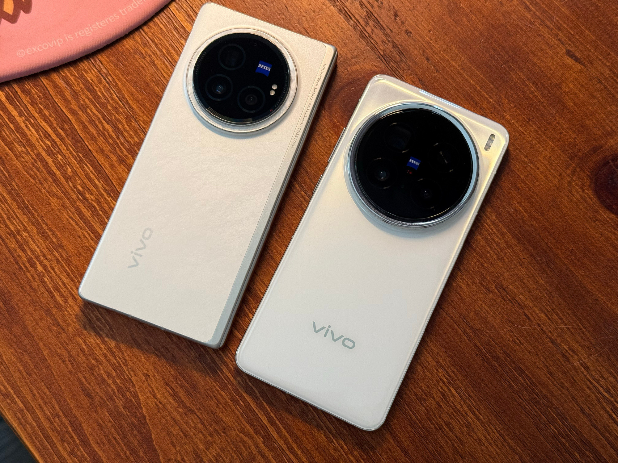 vivoX200Pro依然是同时期同定位影像配置最强的机器，那么vivoX