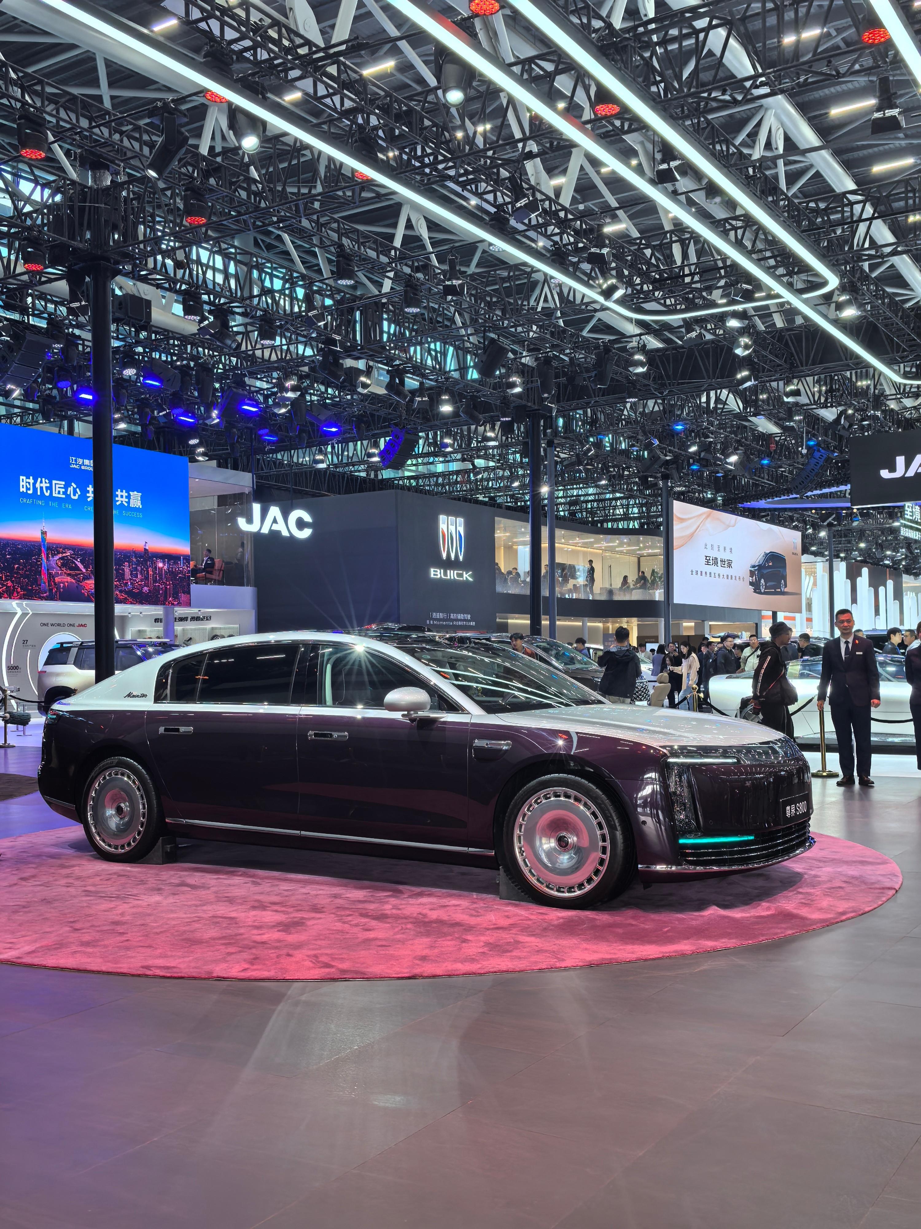 紫色银色双拼的尊界S800是不是非常有气质？