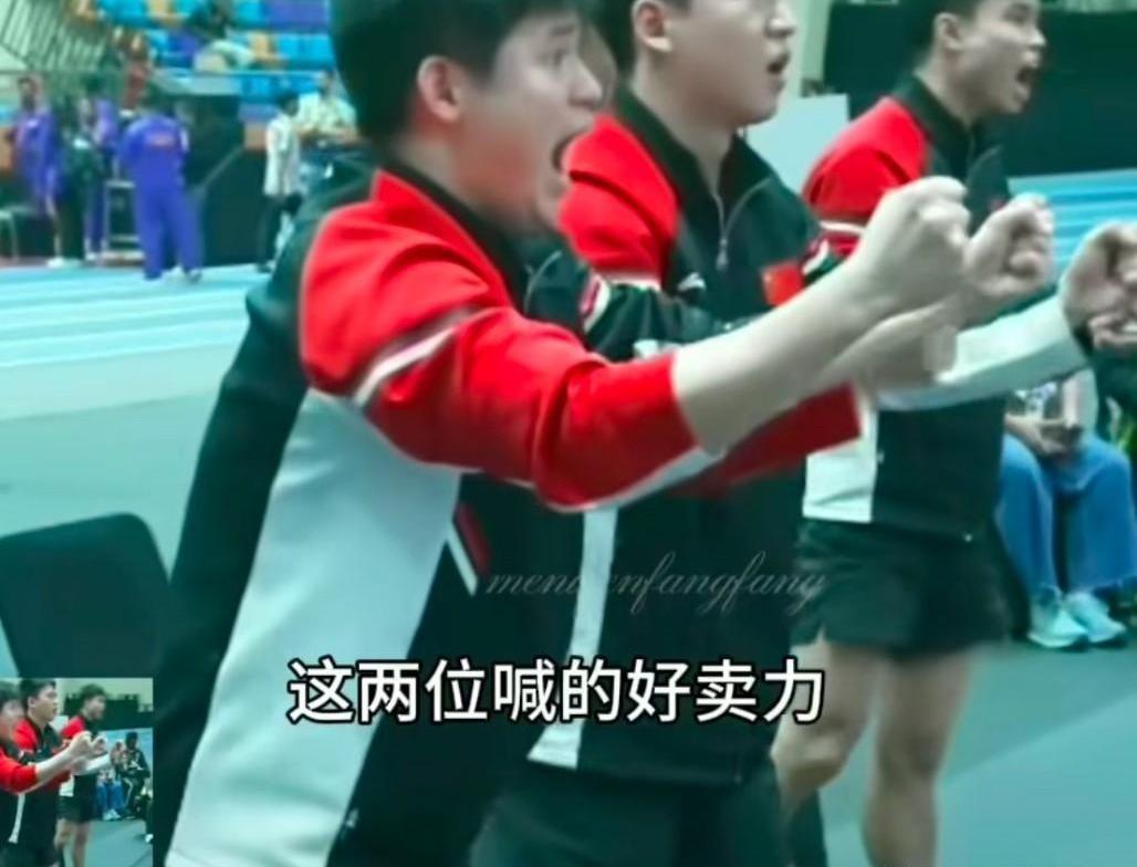 王楚钦对阵张本智和那场球，全场的焦点都在他俩身上，但我的眼睛却离不开一个人。向
