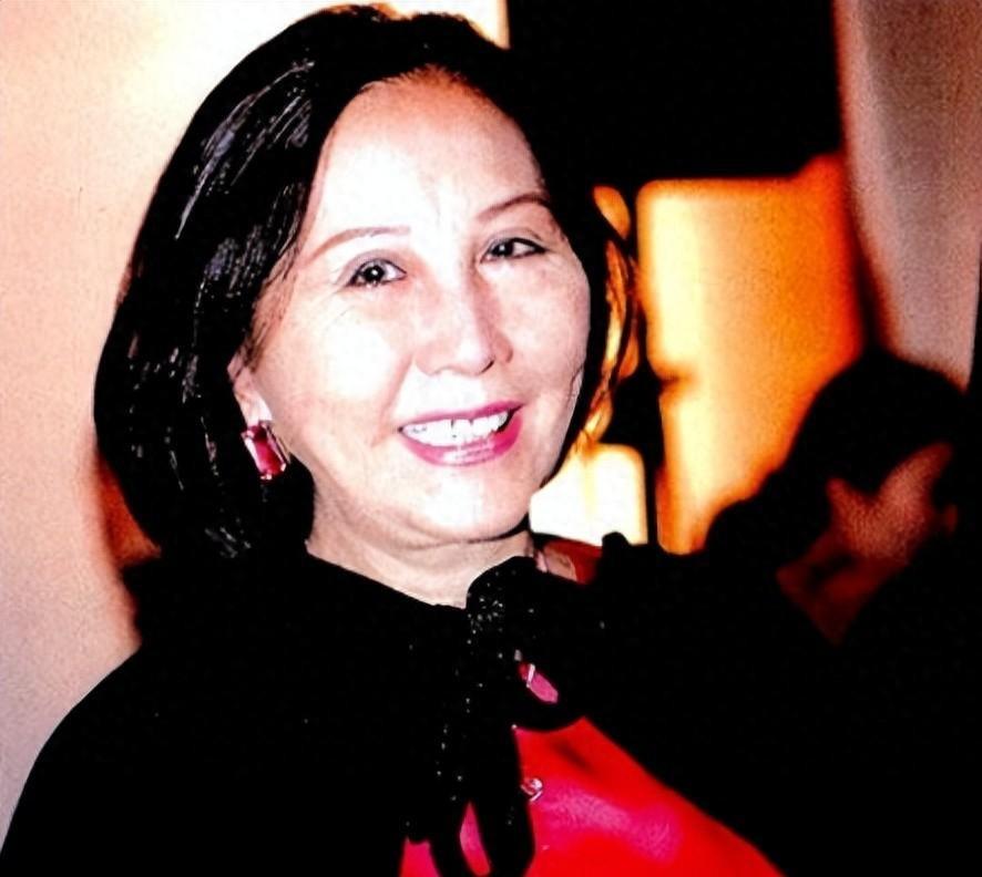 2011年，孙中山孙女孙穗英和孙穗华联名写信声明孙穗芳并不代表整个孙家一族19