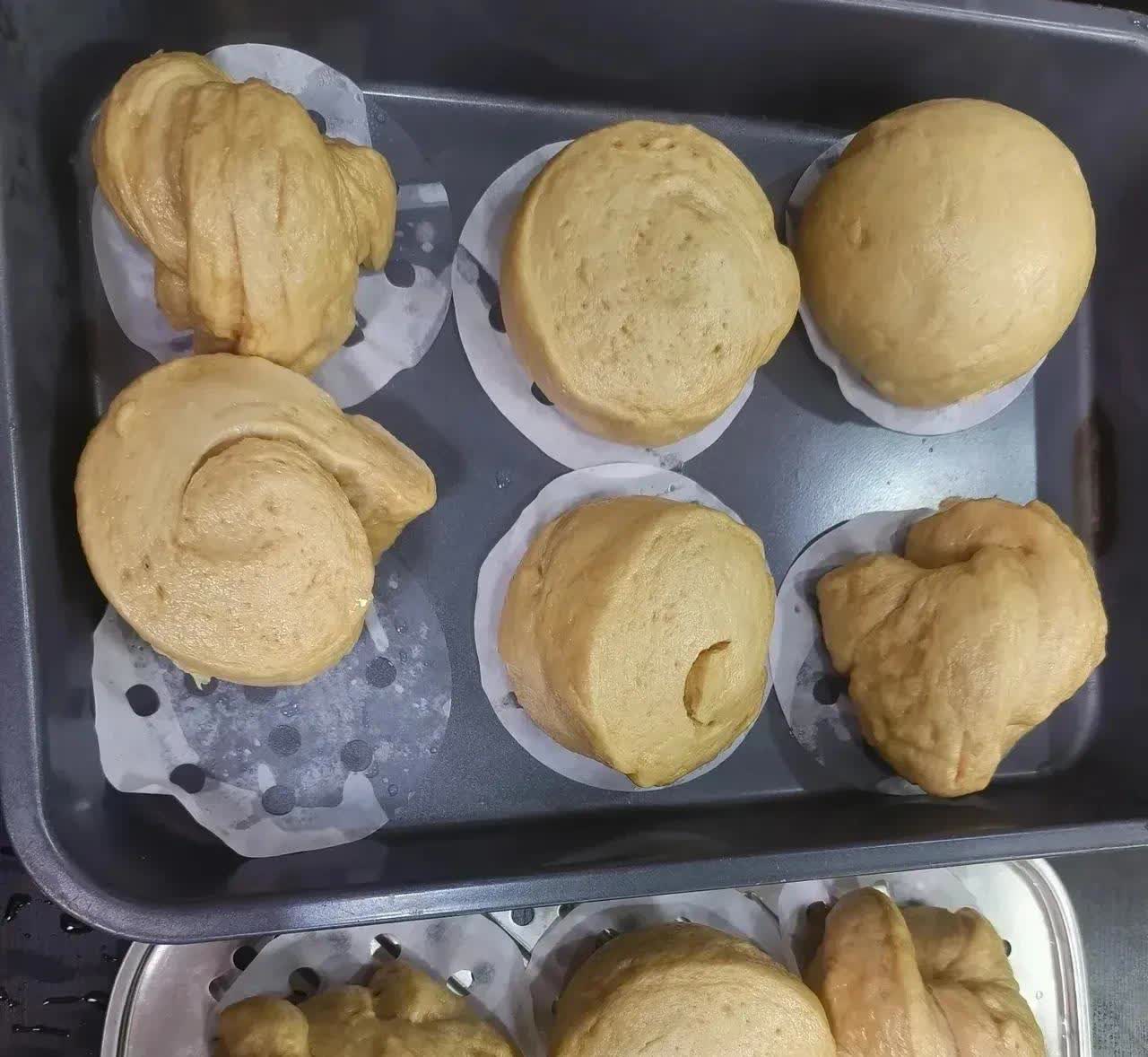 广东，一名女子在家自己动手做了一些红糖馒头，可做好后，她发现这些馒头，不及街上卖
