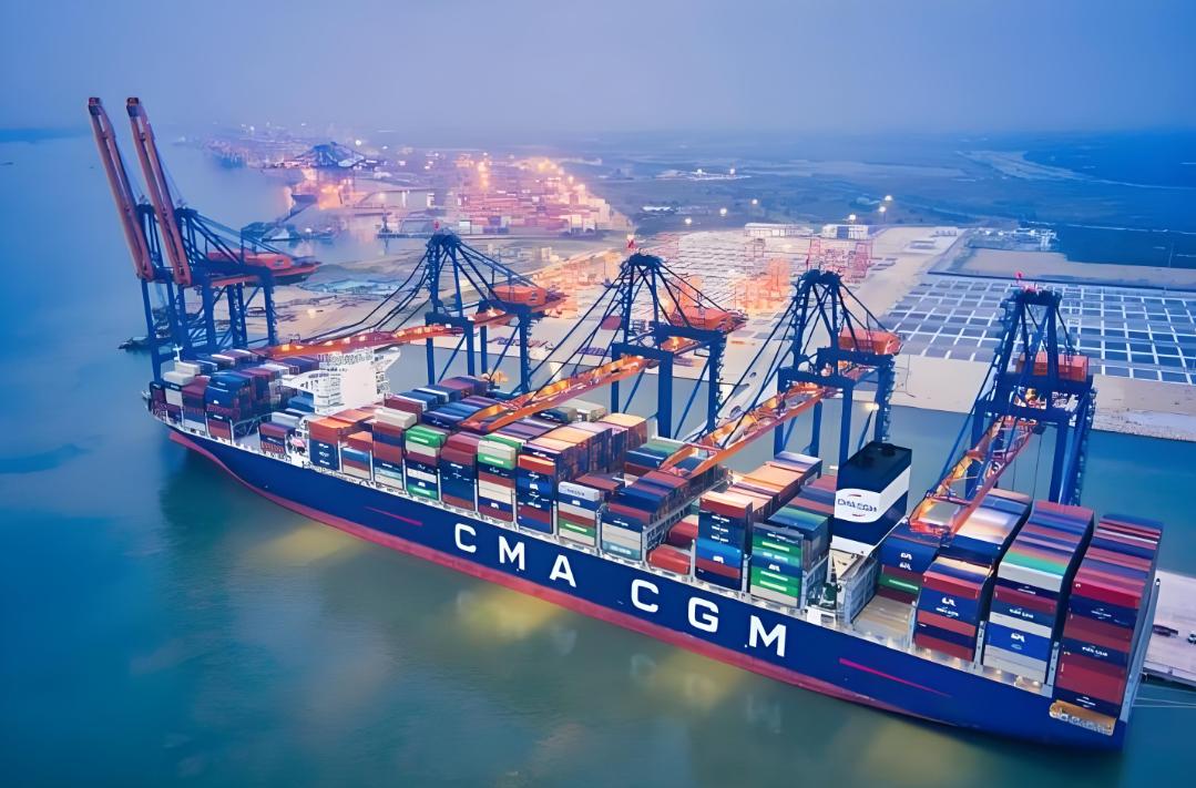 中美突然握手，同时宣布“暂停”中美双方同时宣布暂停航运领域的惩罚性收费——中