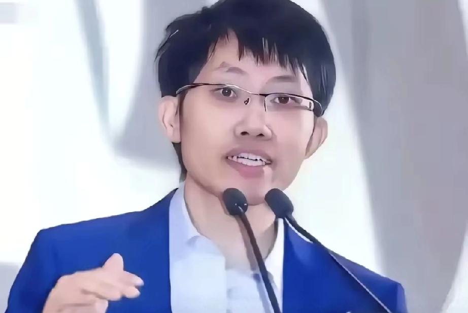 不知道大家有没有注意到，去年年初红得发紫的Deepseek和梁文峰，现在都没什么