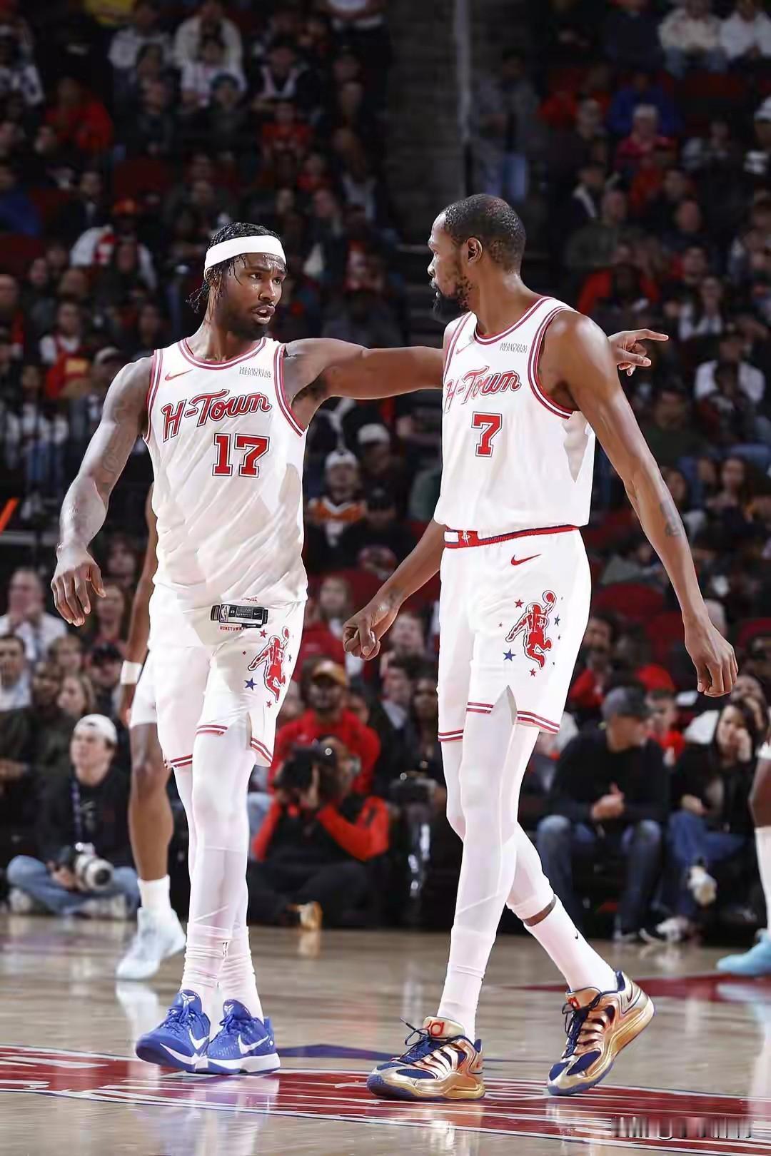 帕金斯:火箭不太对劲，有点当年篮网味道今天早些时候，名嘴帕金斯在节目中谈到了火