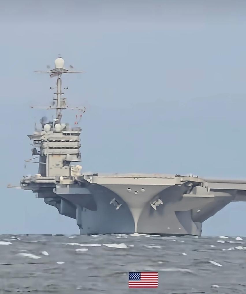 美国90年代打伊拉克，也是动用航空母舰的，最主要的手段就是靠近伊拉克实施空中轰炸