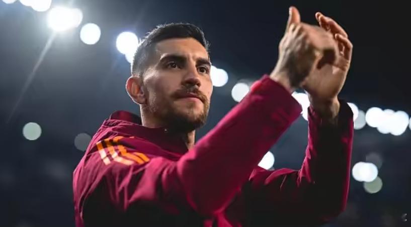 据《米兰体育报》报道，意甲豪门尤文图斯有意免签罗马中场佩菜格里尼，双方已进行接触